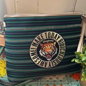 🔥Consuela Dwight Crossbody🔥